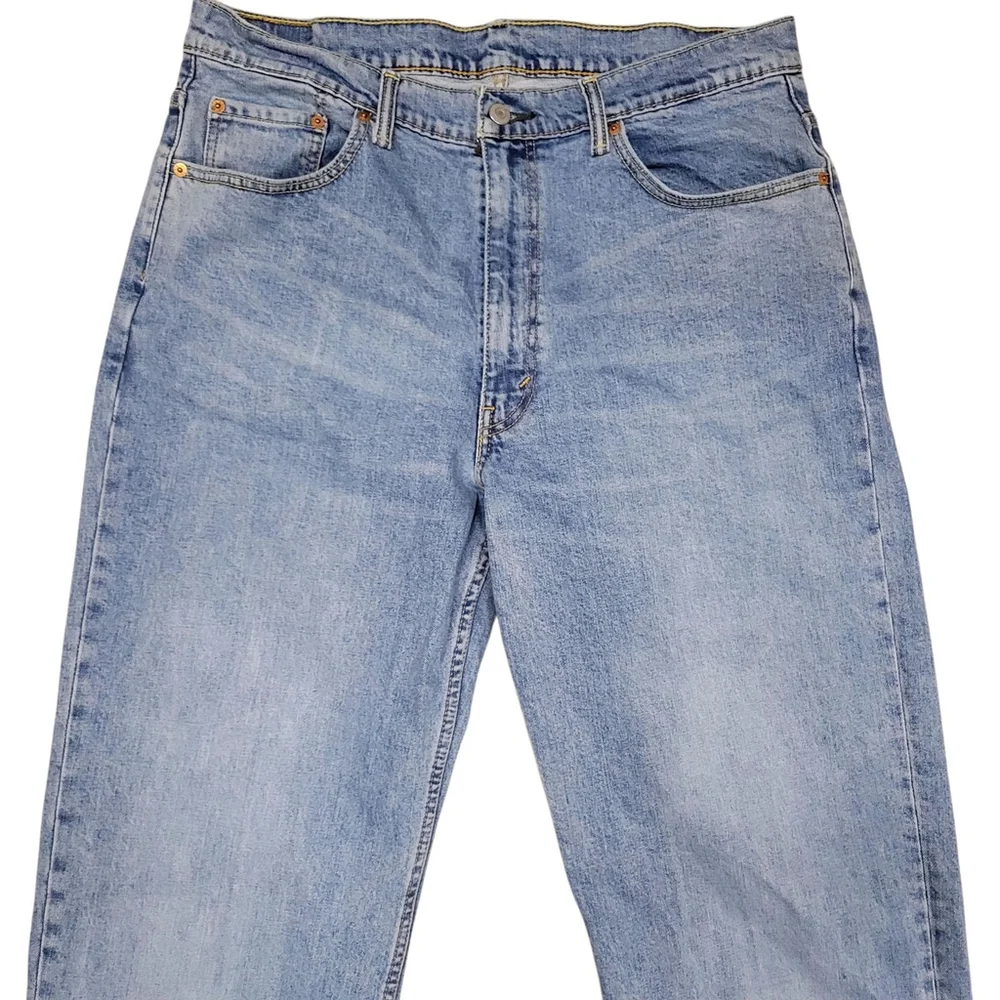 Levis levi 550